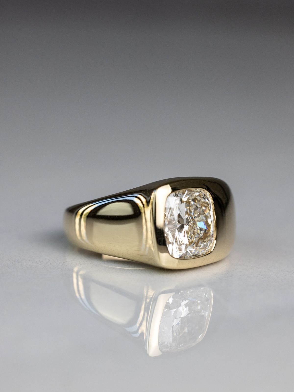 2CT WHITE CUSHION SIGNET RING